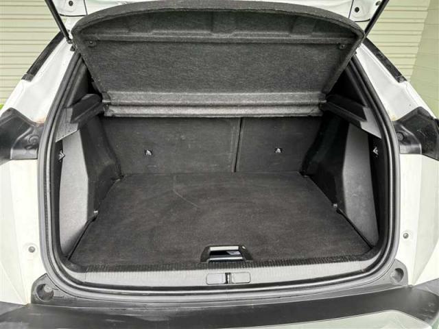 Peugeot 2008 image 7