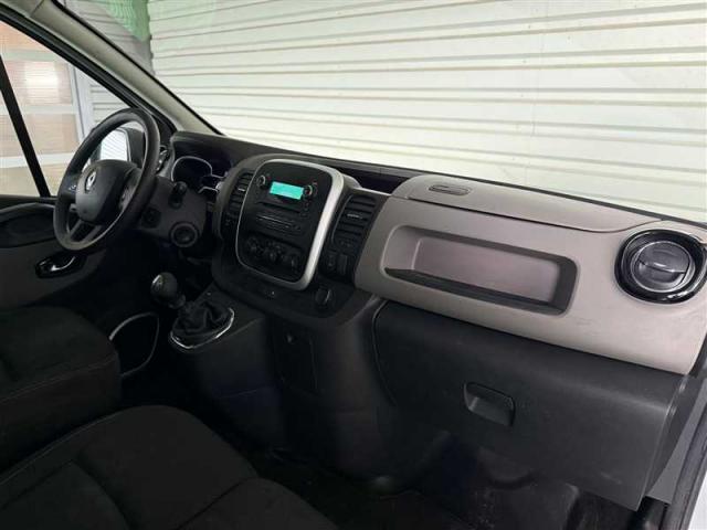 Renault Trafic image 9