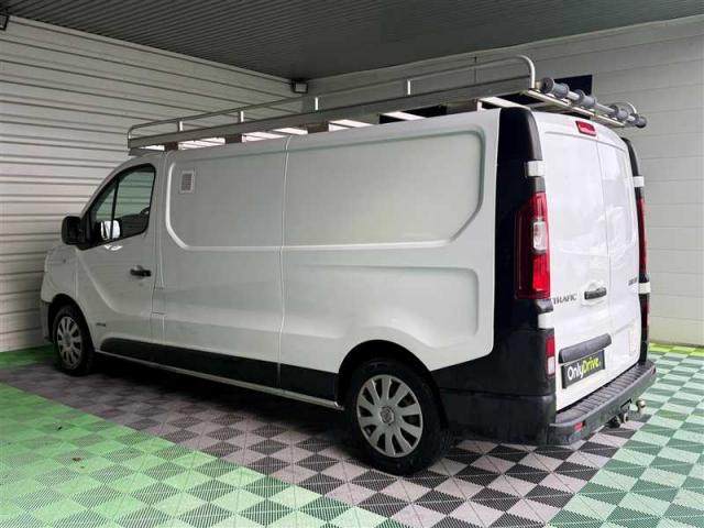Renault Trafic image 2