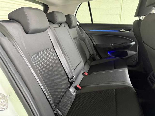 Volkswagen Golf image 6