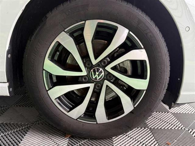 Volkswagen Golf image 4