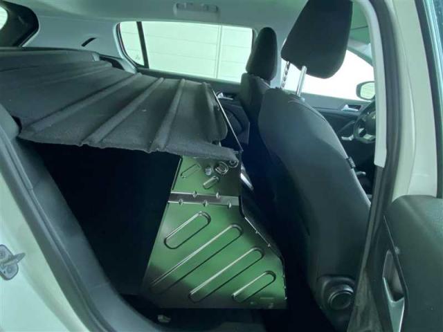 Peugeot 308 image 8