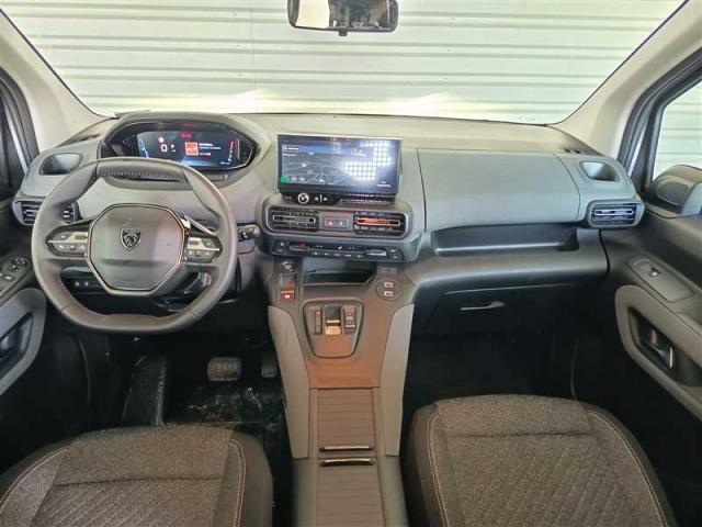 Peugeot Rifter image 9