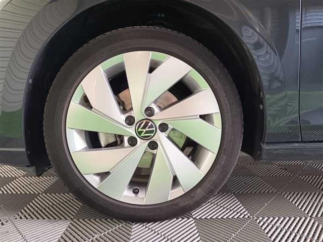 Volkswagen Golf image 8