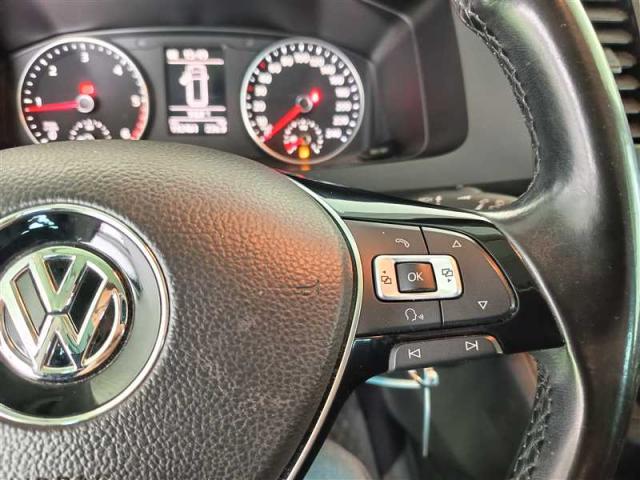 Volkswagen Caravelle image 9