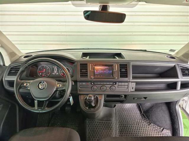 Volkswagen Caravelle image 5