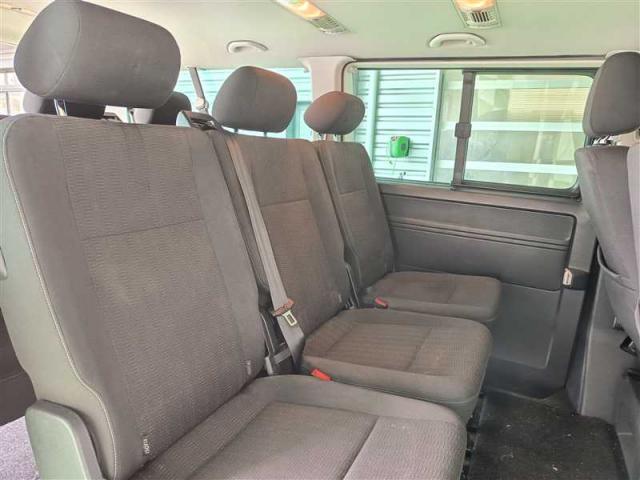 Volkswagen Caravelle image 7