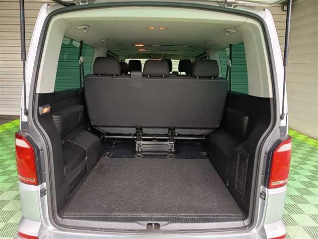 Volkswagen Caravelle image 6