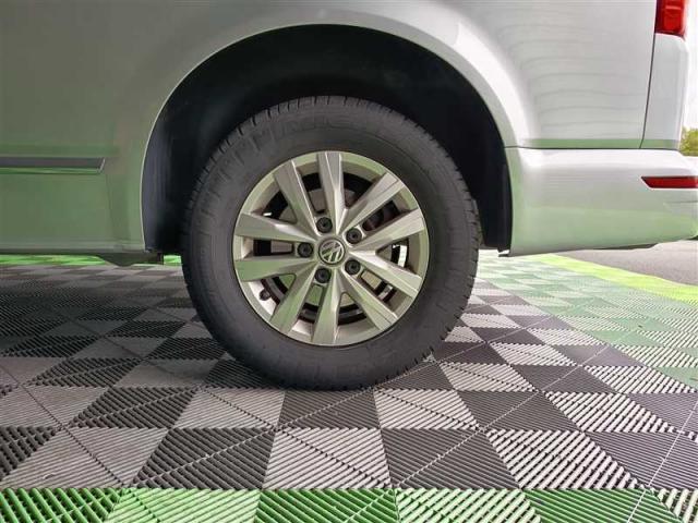Volkswagen Caravelle image 1