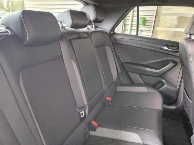 Volkswagen T-Roc image 5