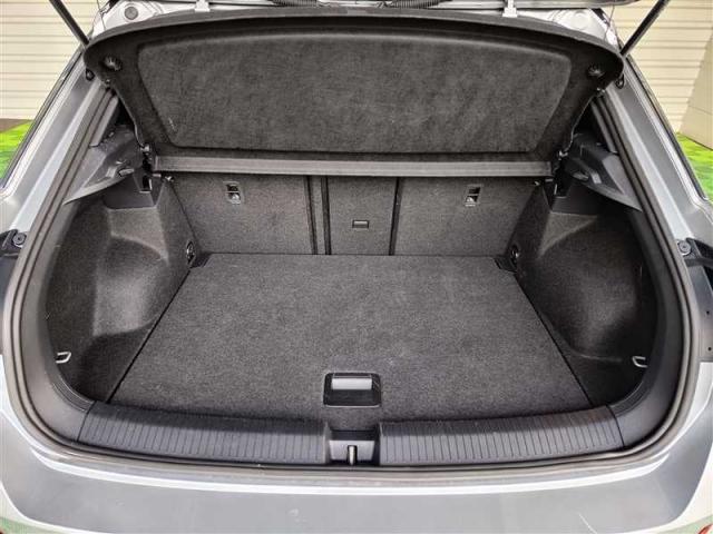 Volkswagen T-Roc image 9