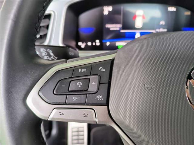 Volkswagen T-Roc image 6