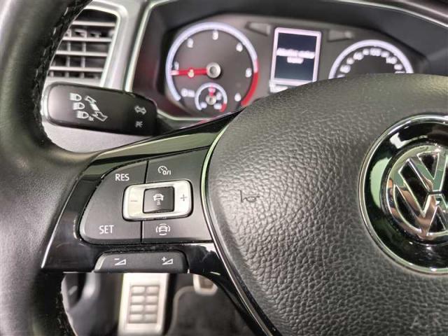 Volkswagen T-Roc image 6