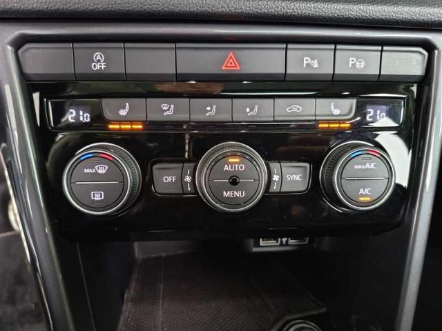 Volkswagen T-Roc image 1