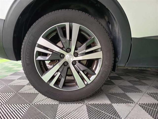 Peugeot 5008 image 2