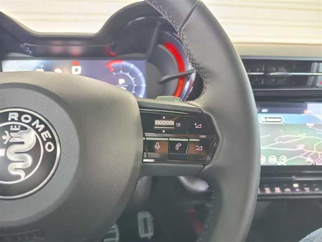 Alfa Romeo Junior image 2