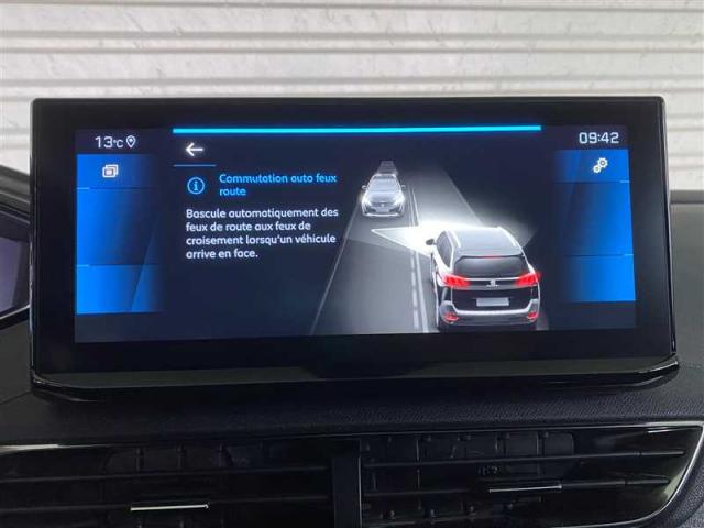 Peugeot 5008 image 1