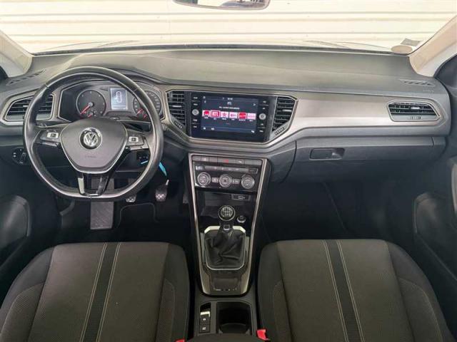 Volkswagen T-Roc image 6