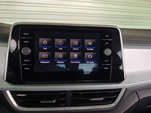 Volkswagen T-Roc image 2