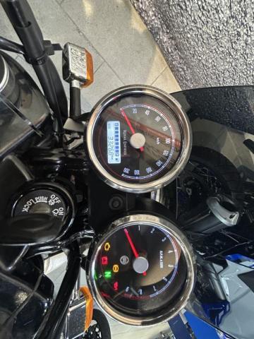 Interceptor 650 image 4