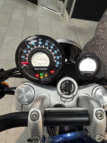 Royal Enfield Super Meteor 650 image 1