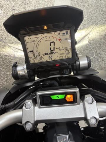 X-Adv 750 image 3