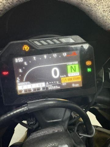 Cbr 1000 Rr image 2