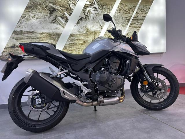 Honda Hornet 750 A2 image 1