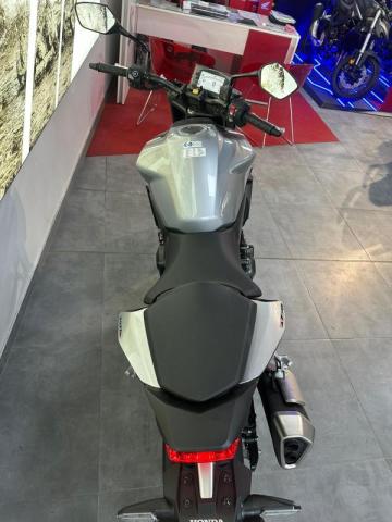 Honda Hornet 750 A2 image 3
