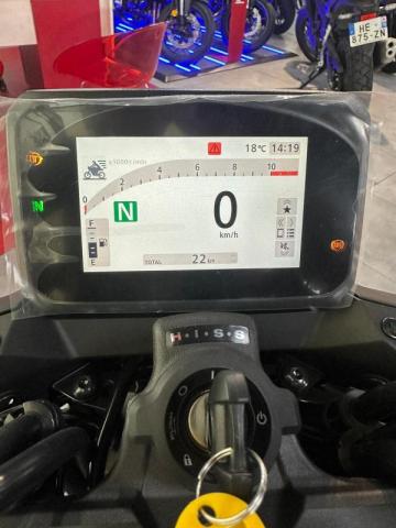 Honda Hornet 750 A2 image 2