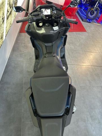 Honda Forza 750 image 2