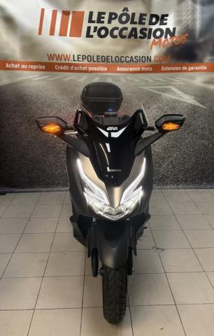 Honda Forza 300 image 3