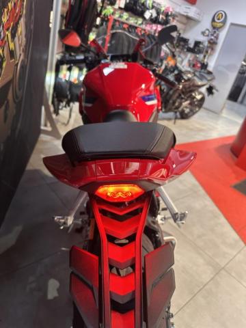 Cbr 650 R Full image 4