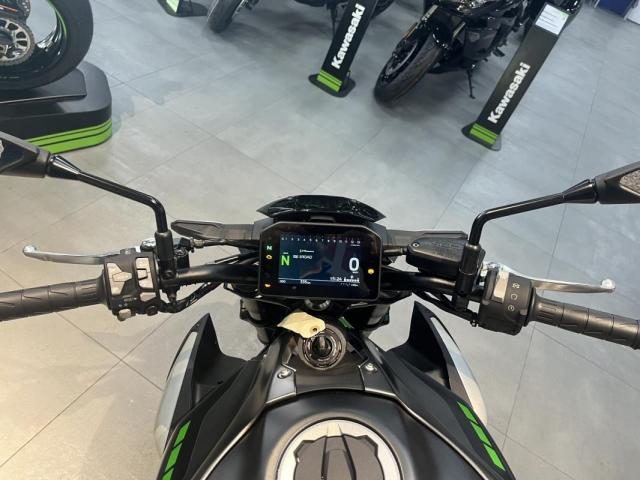 Z900 Full image 1