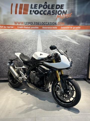 Triumph Speed Triple 1200 Rr image 1