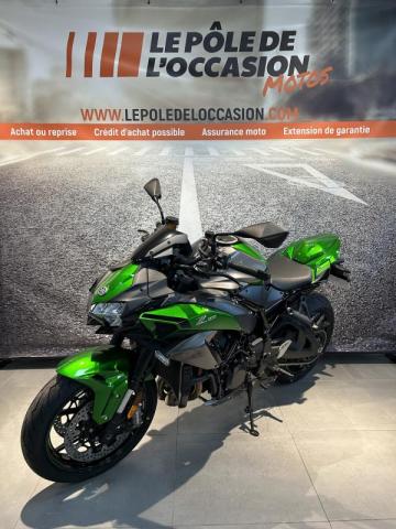 Zh2 Performance image 2