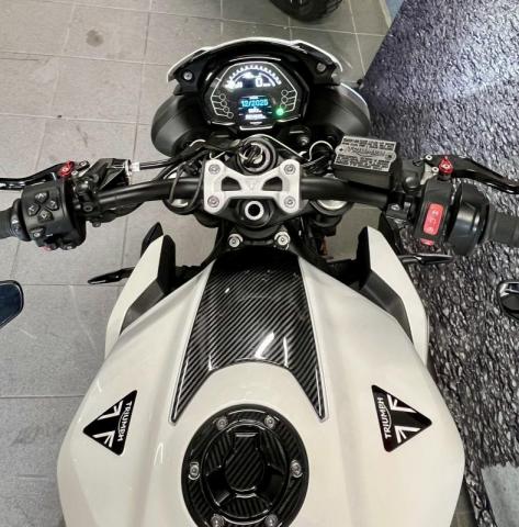 Street Triple R 765 image 3