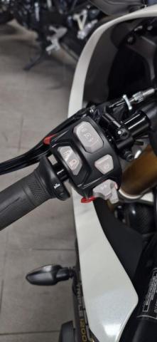 Speed Triple 1200 Rr image 9