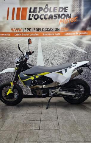 701 Supermoto image 1