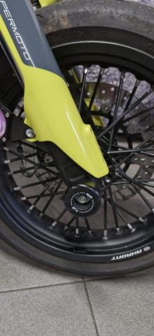 701 Supermoto image 2