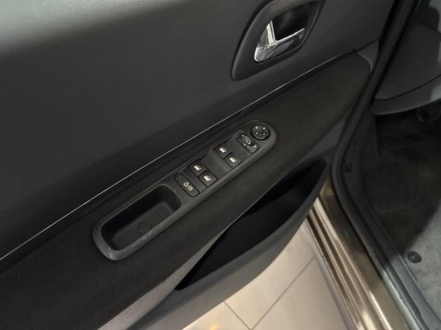 Peugeot 3008 image 1