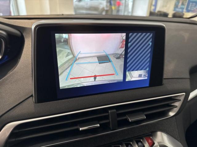Peugeot 5008 image 1