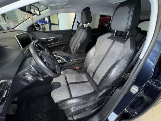 Peugeot 5008 image 3