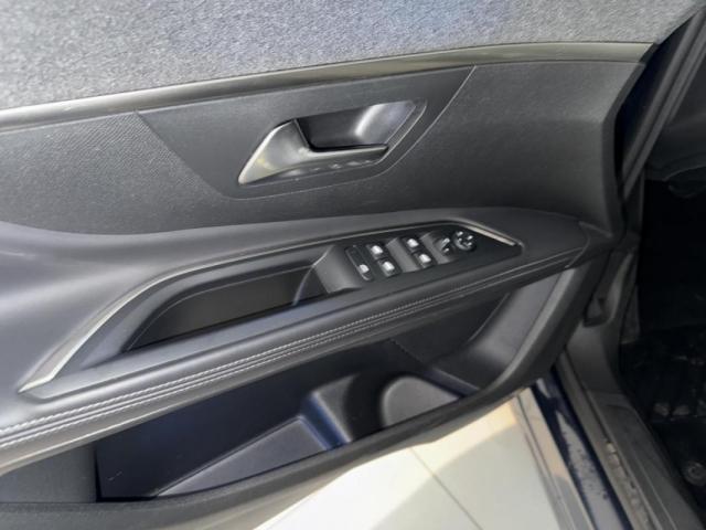 Peugeot 5008 image 4