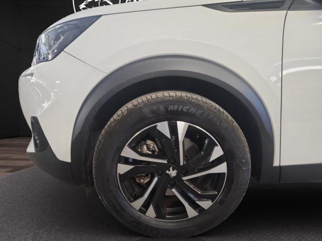 Peugeot 2008 image 8