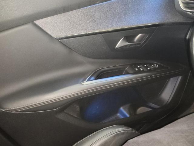 Peugeot 3008 image 1