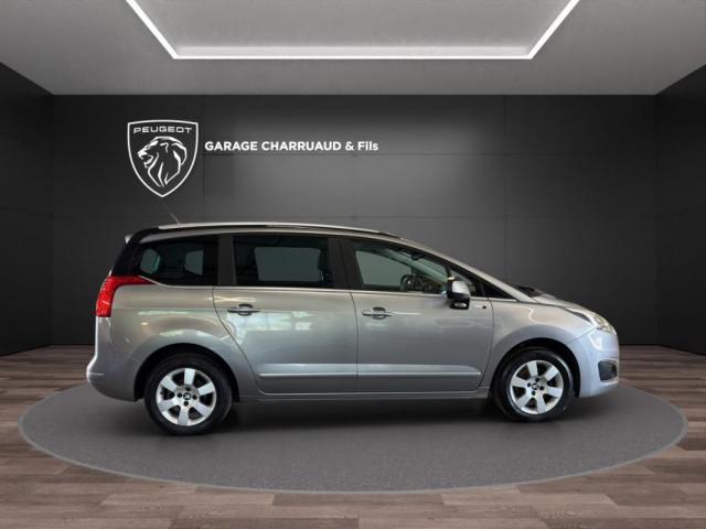 Peugeot 5008 image 7