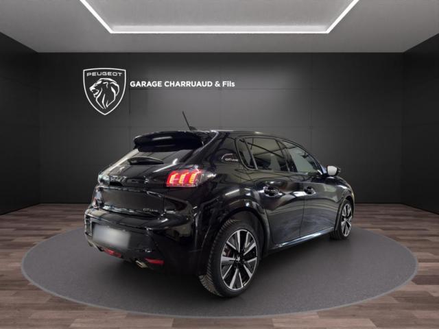 Peugeot 208 image 8