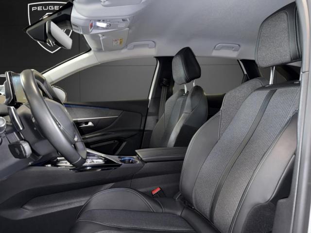Peugeot 3008 image 2