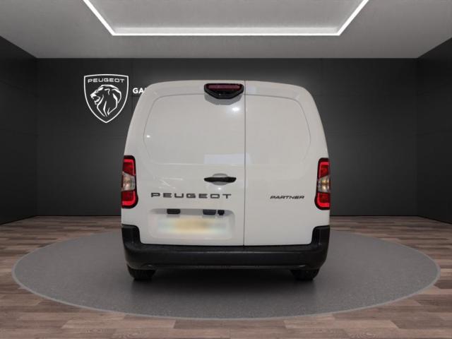 Peugeot Partner image 1